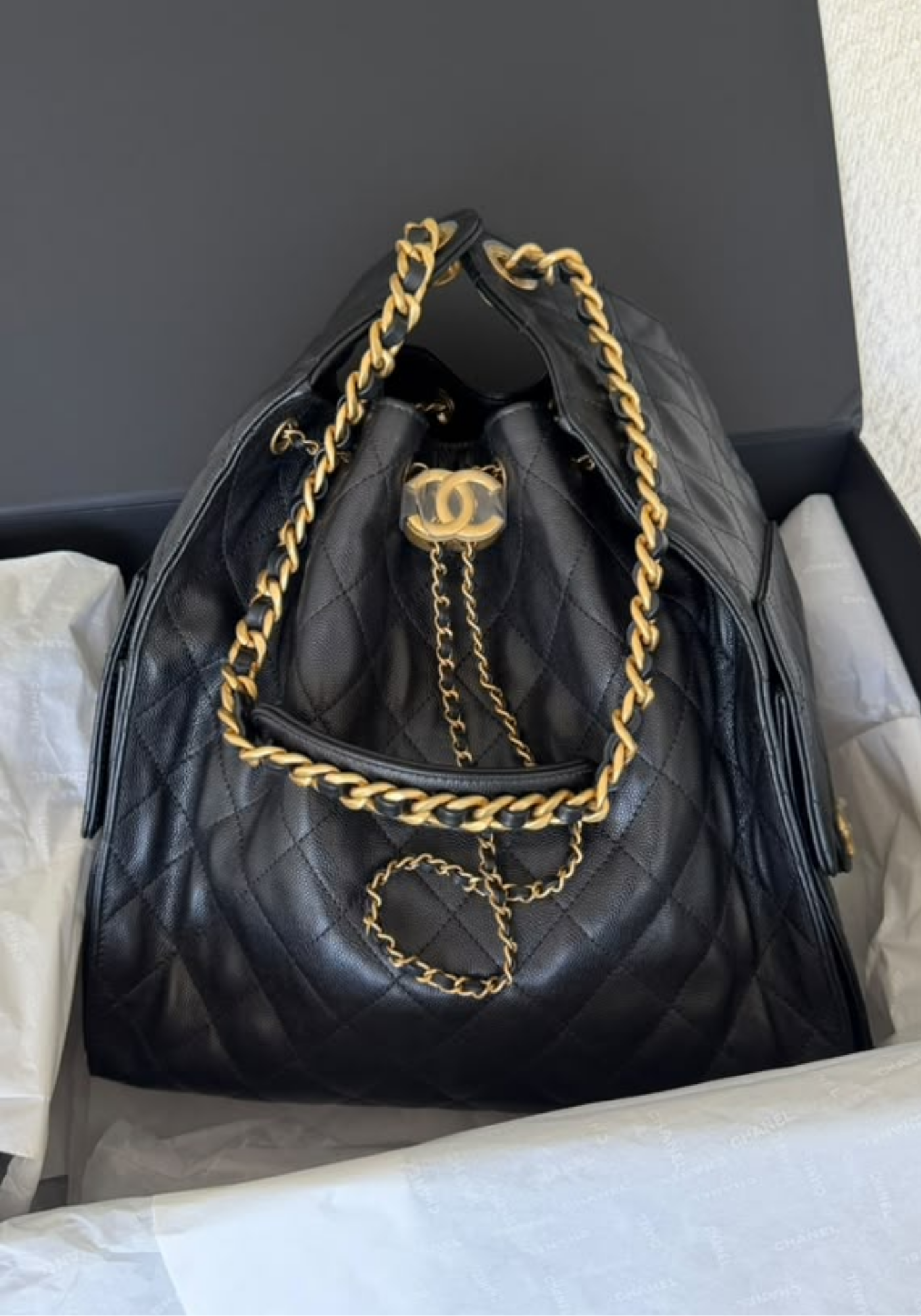 25 Medium Hobo Bag