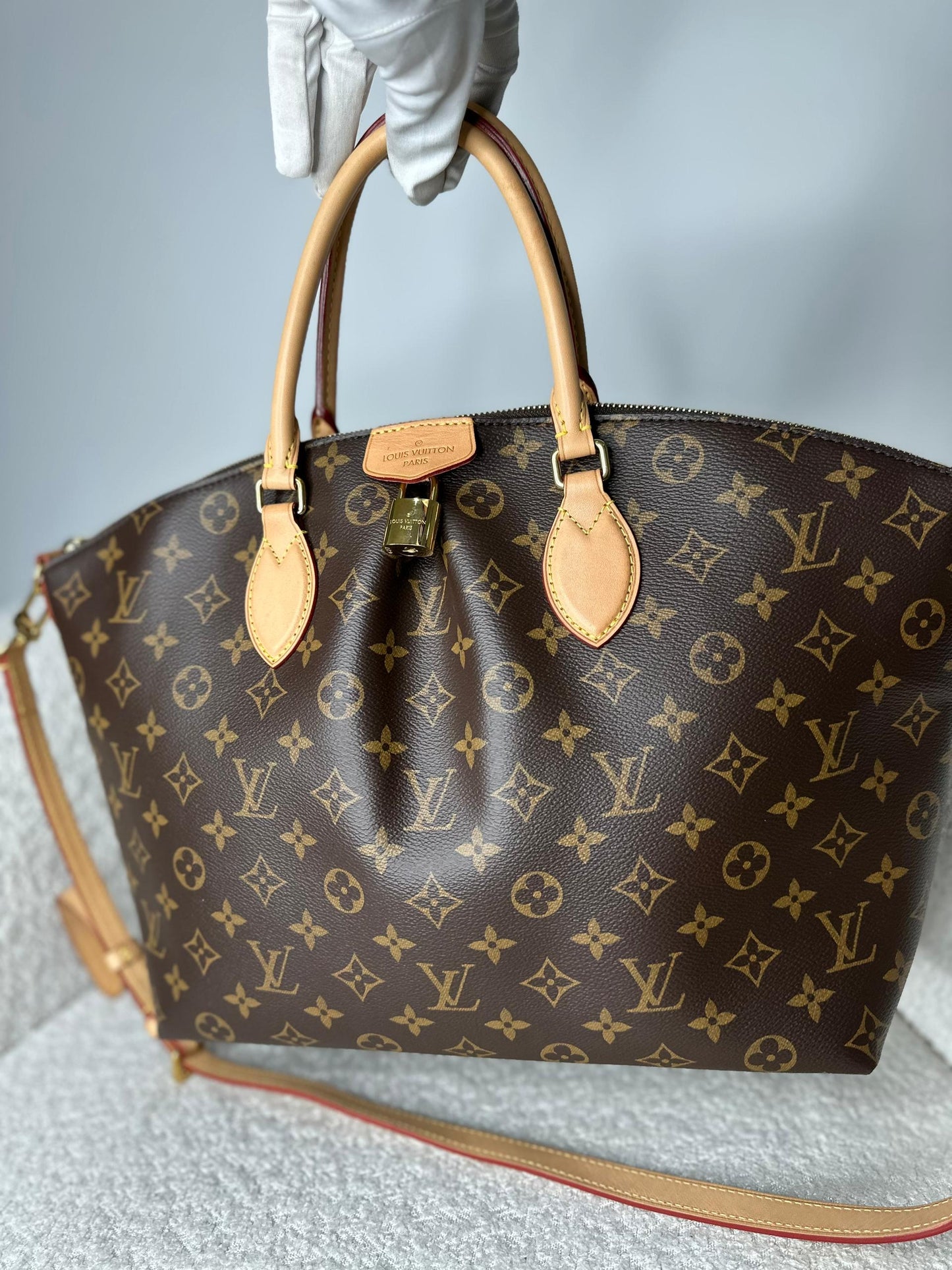 Monogram Canvas Boetie