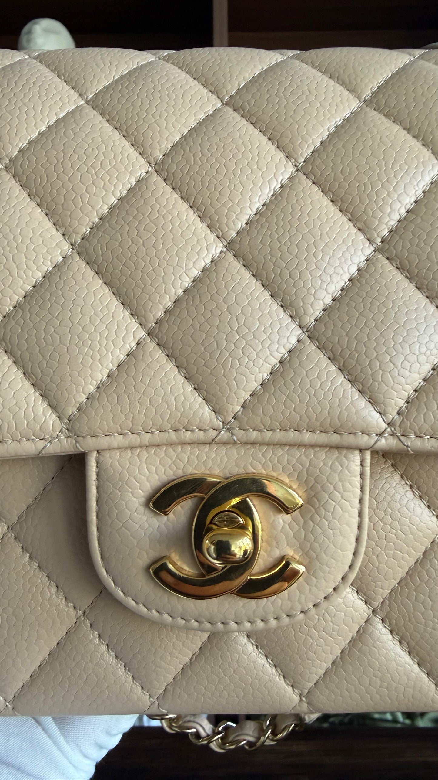 Medium Classic Flap Bag