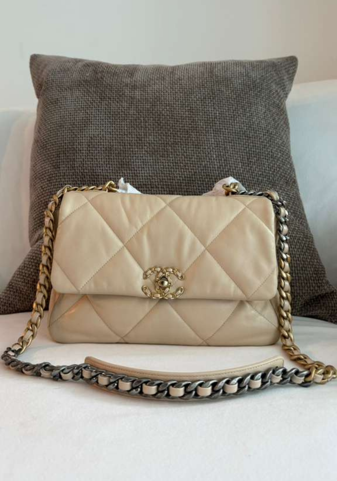 19 Flap Bag