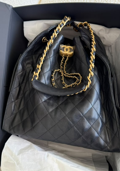 25 Medium Hobo Bag
