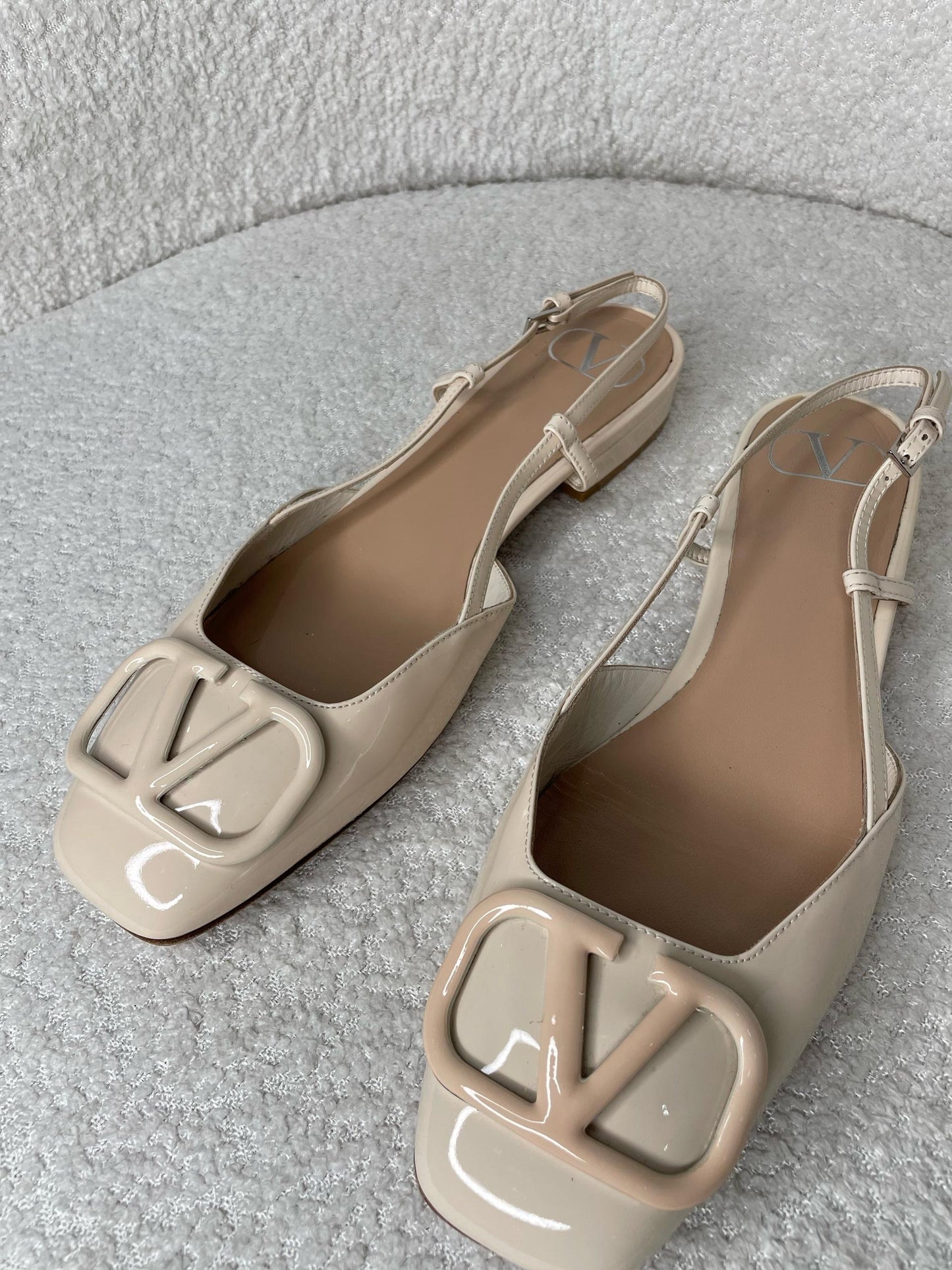 VLogo Leather Slingback