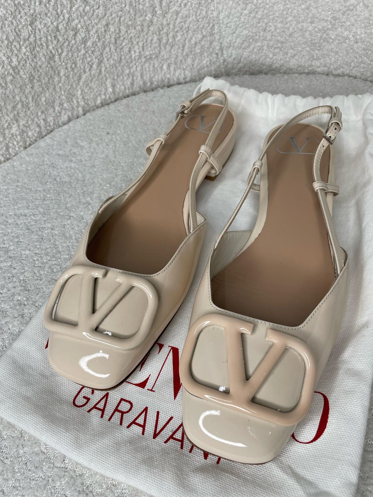 VLogo Leather Slingback