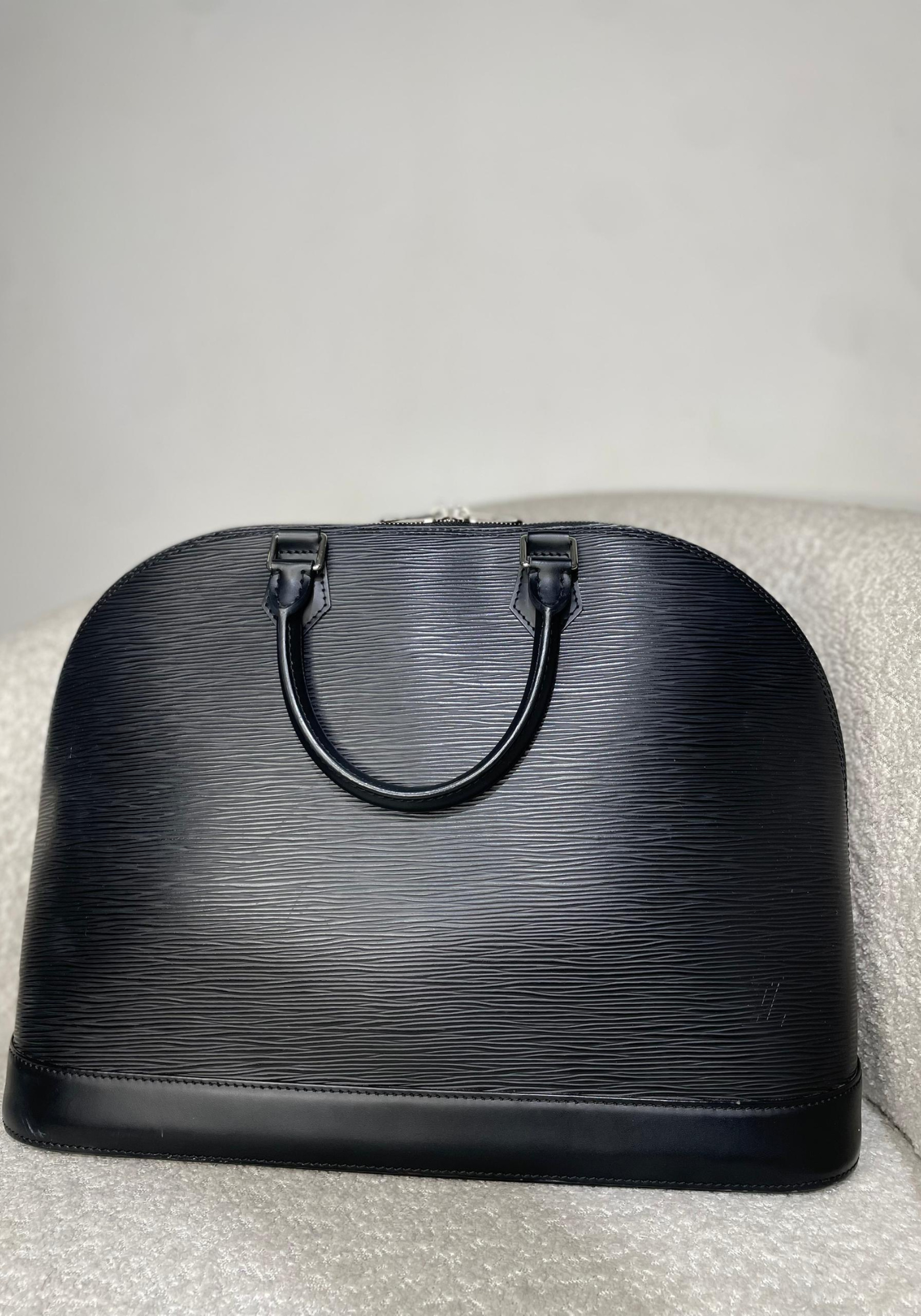 Alma Epi Leather Bag