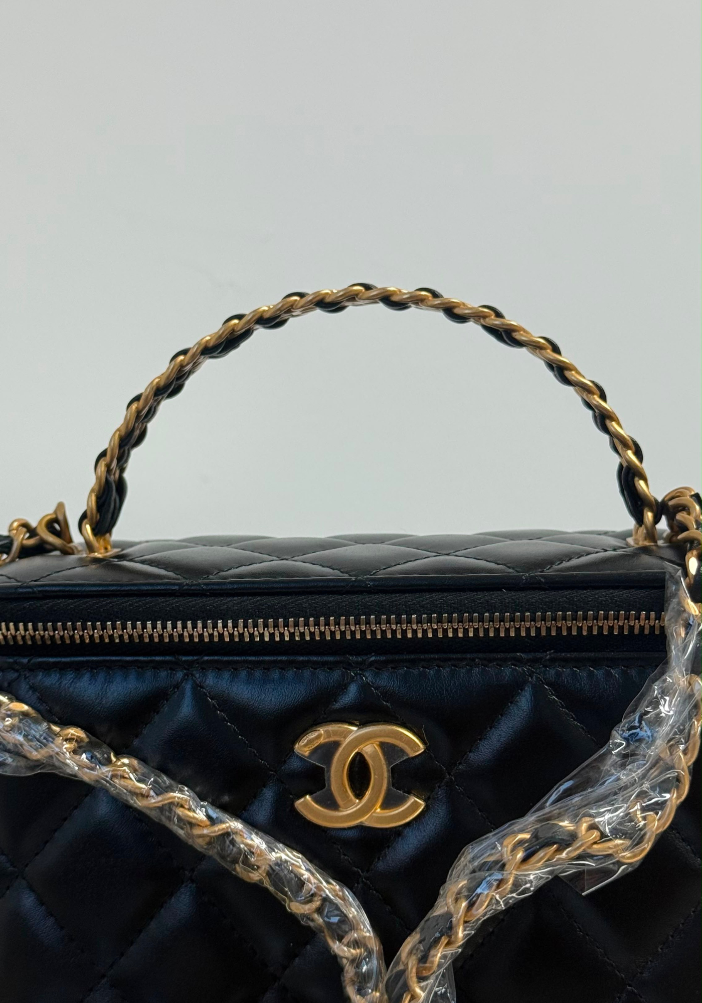 BRAND NEW - Vanity Case With Handle