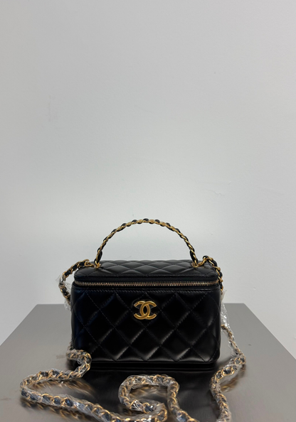 BRAND NEW - Vanity Case With Handle