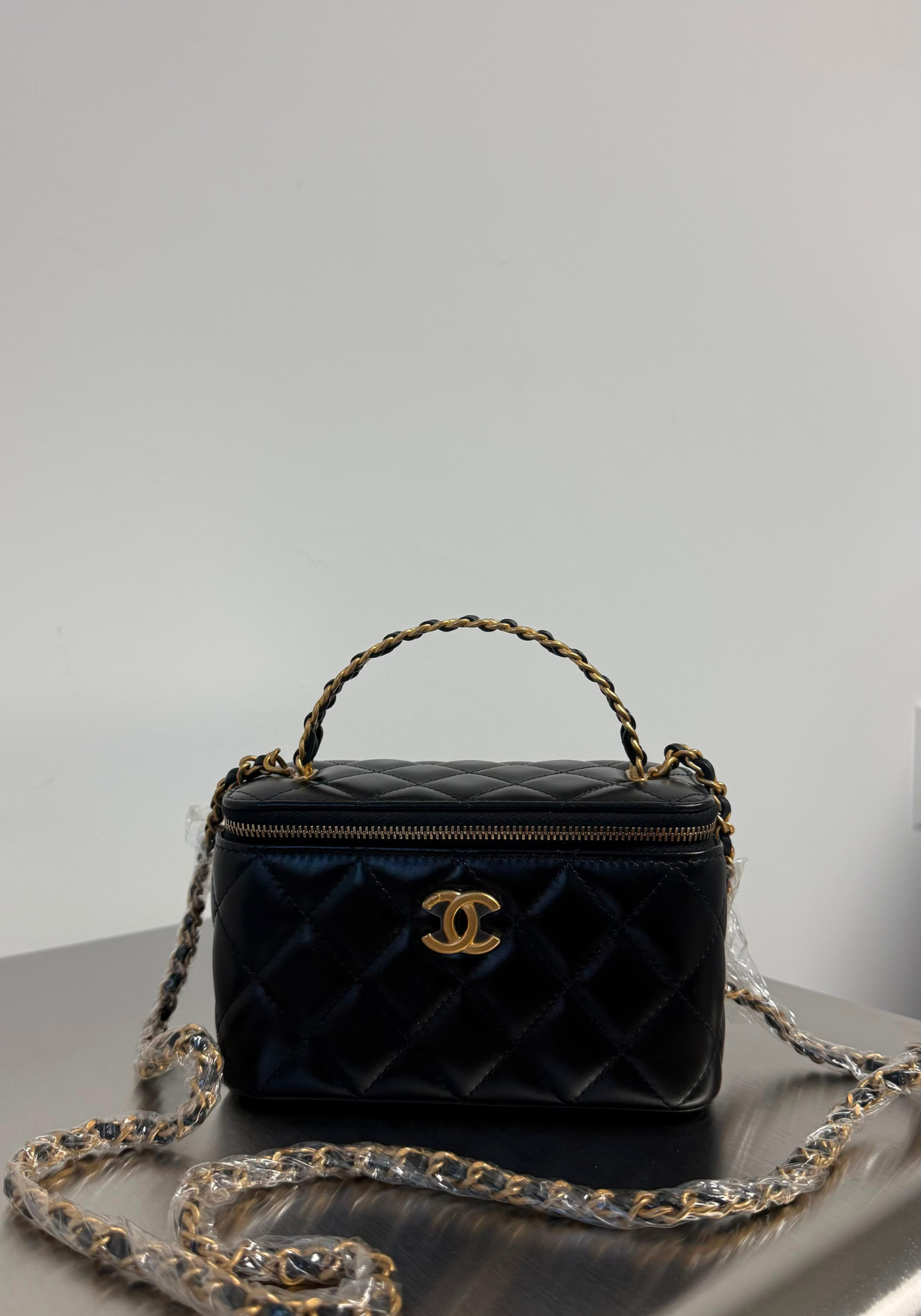BRAND NEW - Vanity Case With Handle