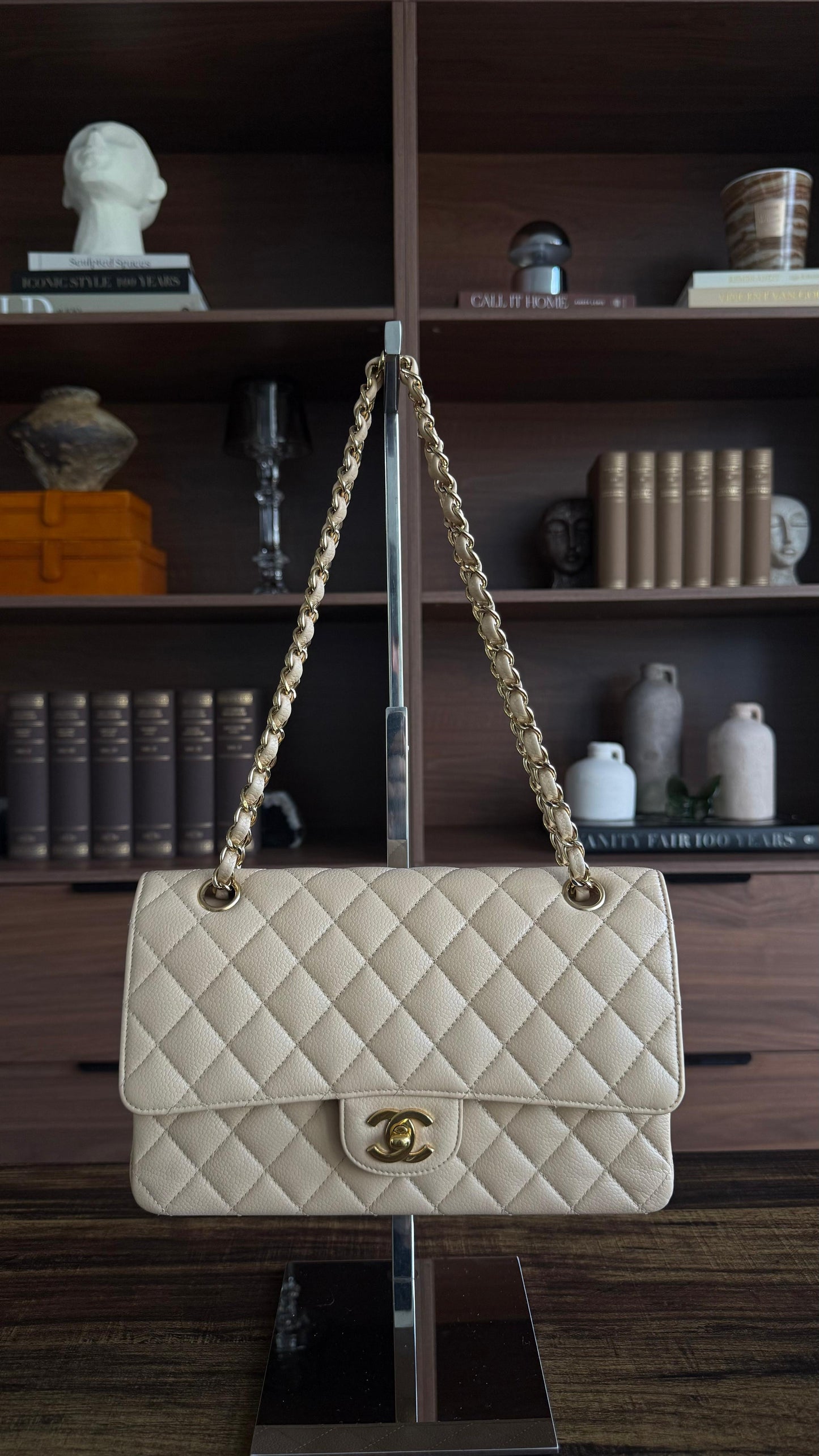 Medium Classic Flap Bag