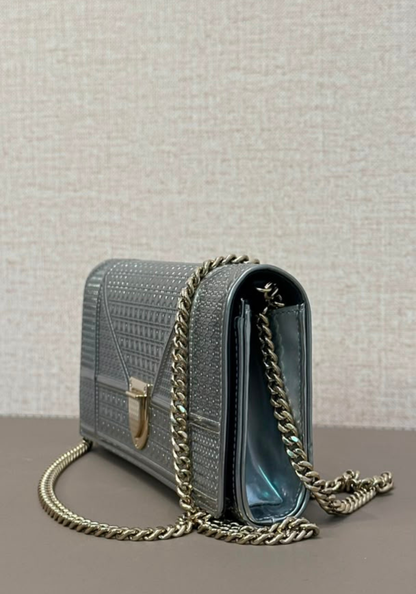 Diorama Wallet On Chain