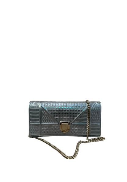 Diorama Wallet On Chain
