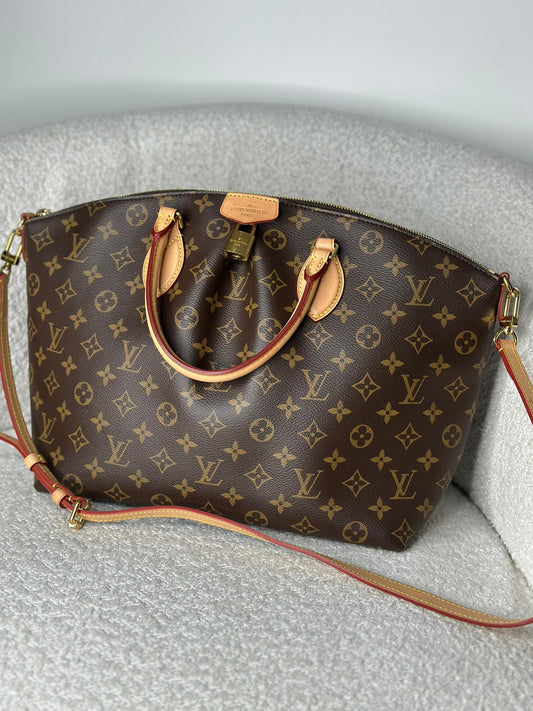 Monogram Canvas Boetie