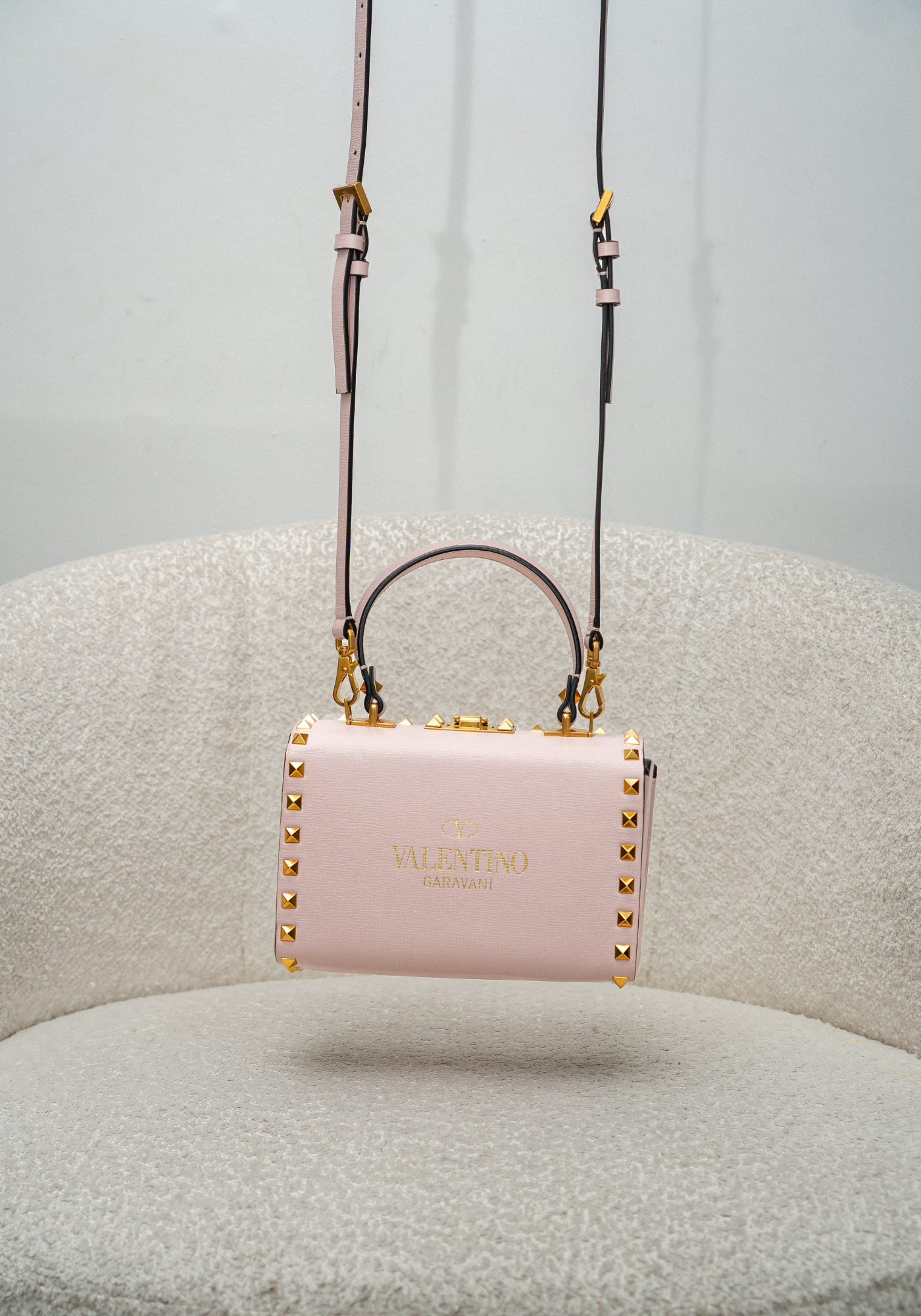 Grainy Calfskin Rockstud