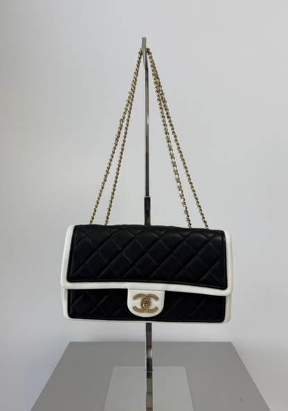 Graphic Flap Bag