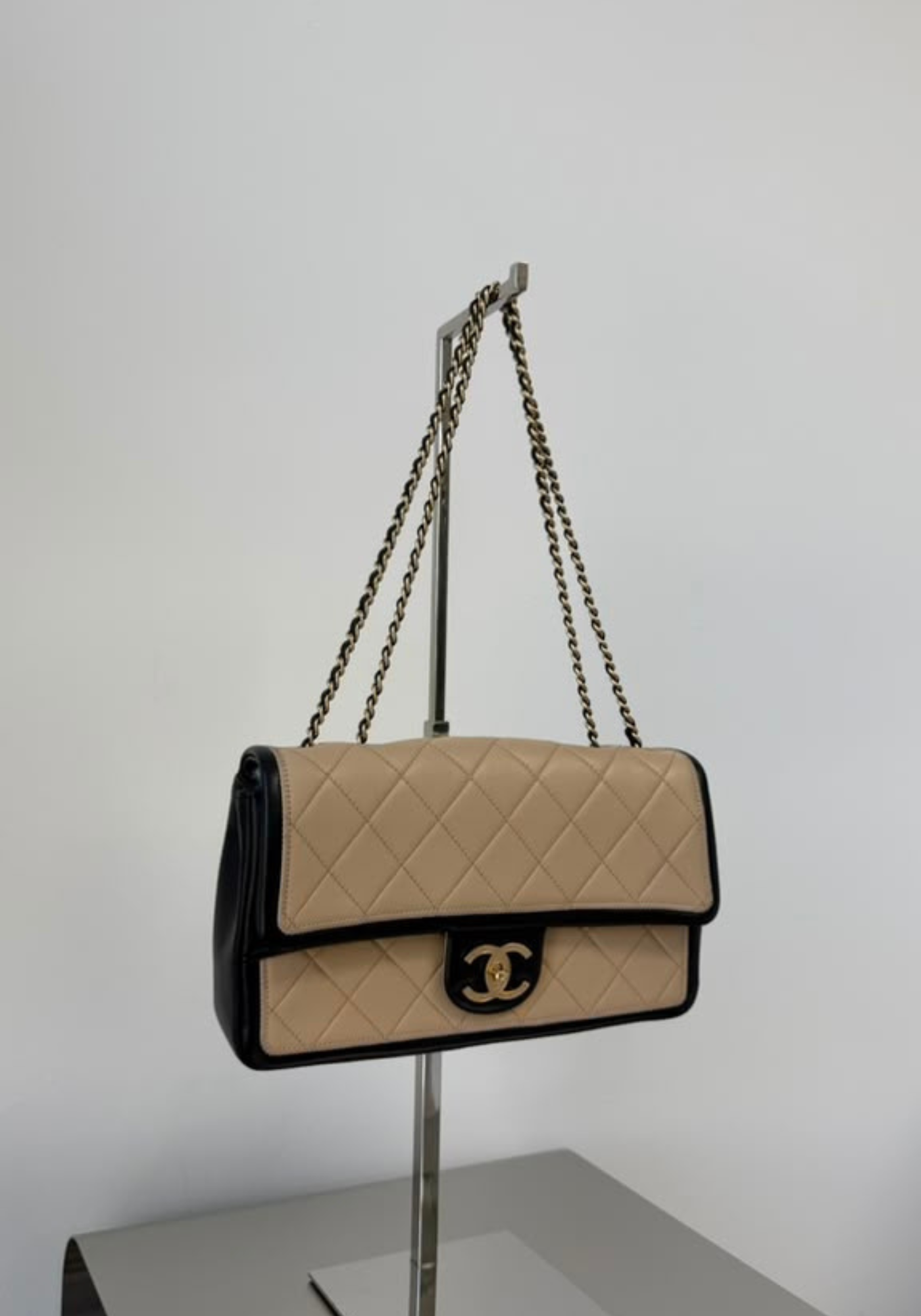Graphic Flap Bag