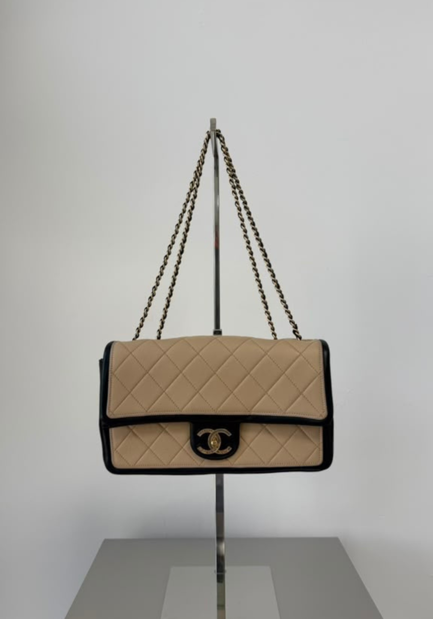 Graphic Flap Bag