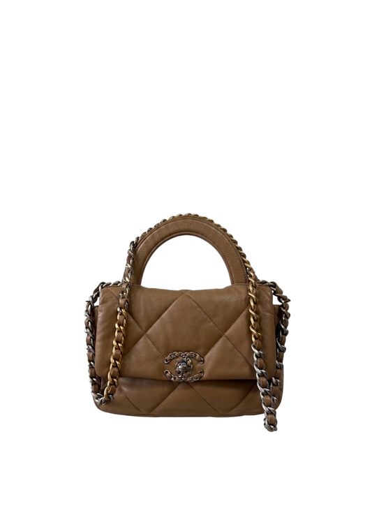 19 Small Flap Bag