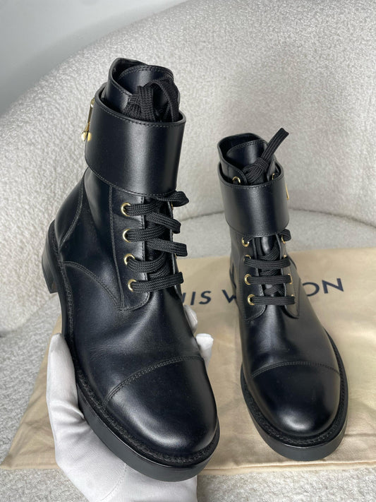 Wonderland Boots