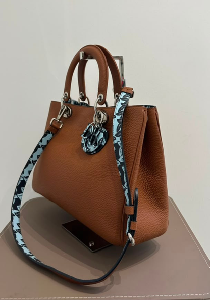 Lady D-Sire Tote