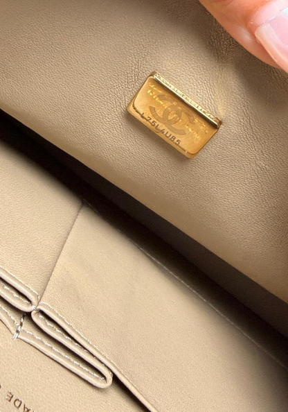 Medium Caviar Classic Flap Bag