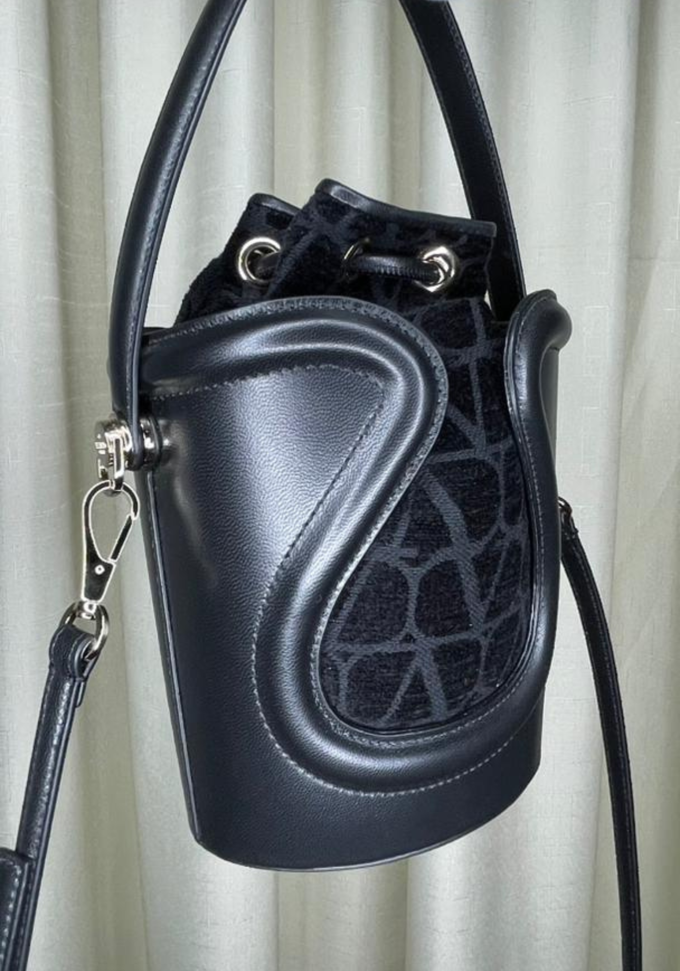 VLogo Signature Mini Bucket Bag