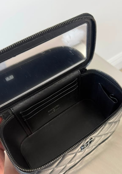 Vanity Case With Handle