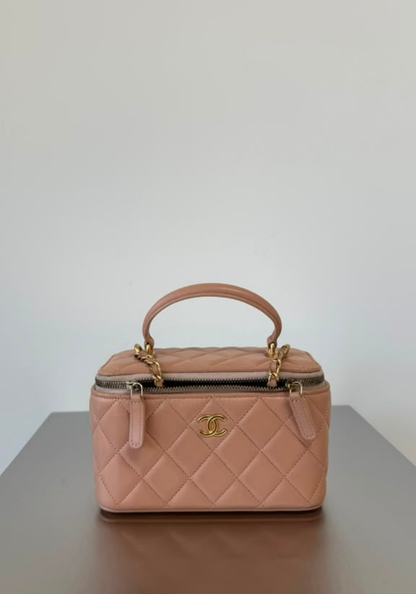 Vanity Case With Handle
