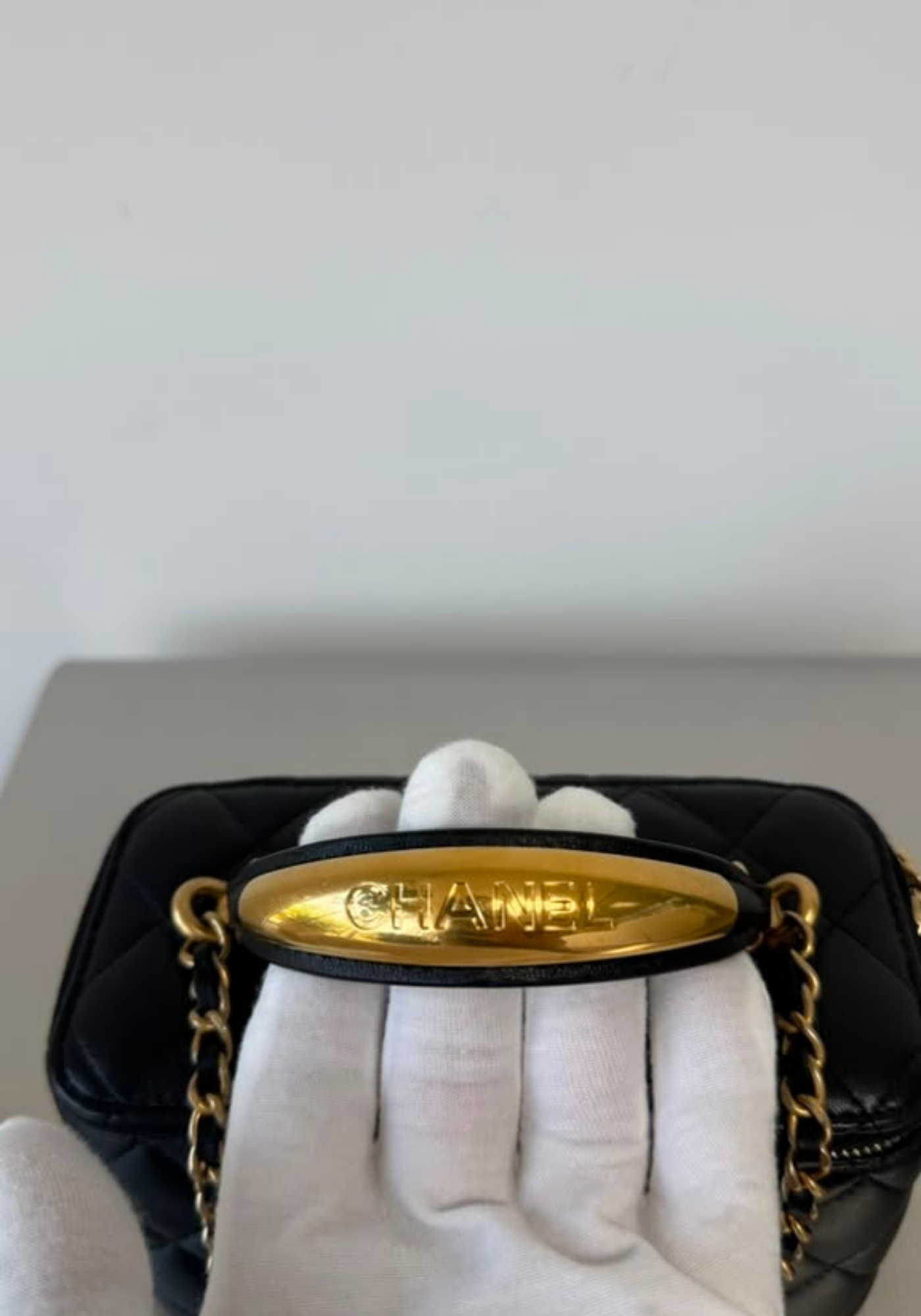Vanity Case With Handle