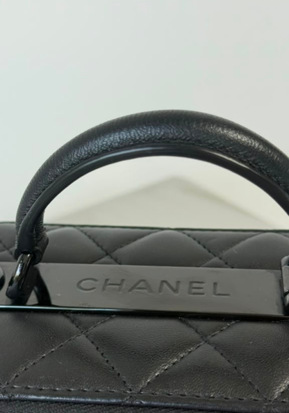 Vanity Case With Handle
