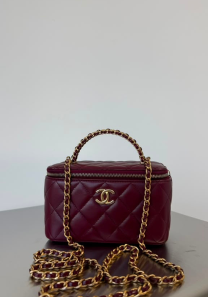 Vanity Case With Handle