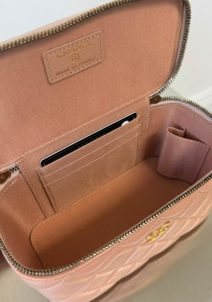Vanity Case With Handle