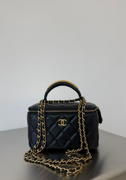 Vanity Case With Handle