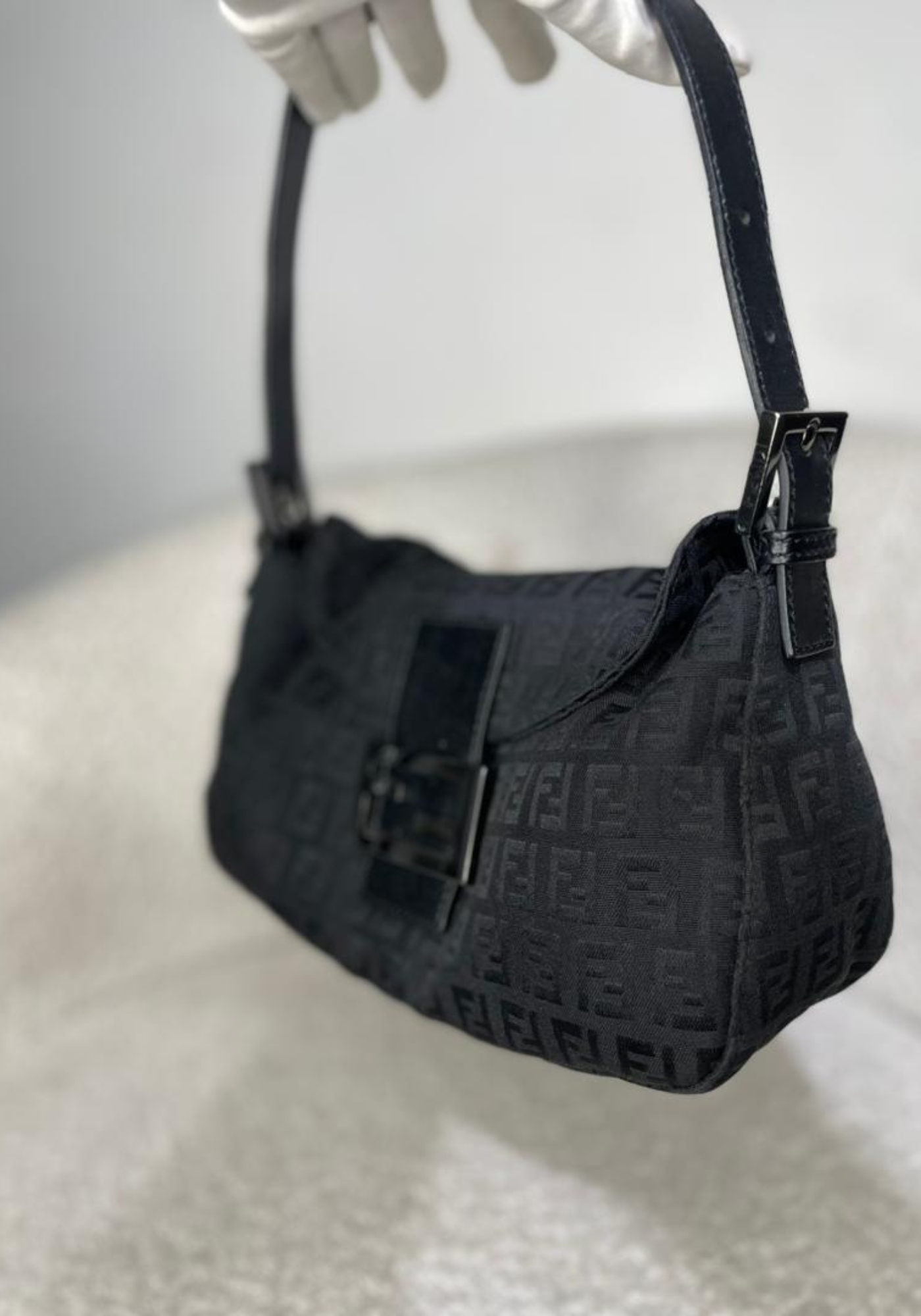 Zucca Canvas Baguette Bag